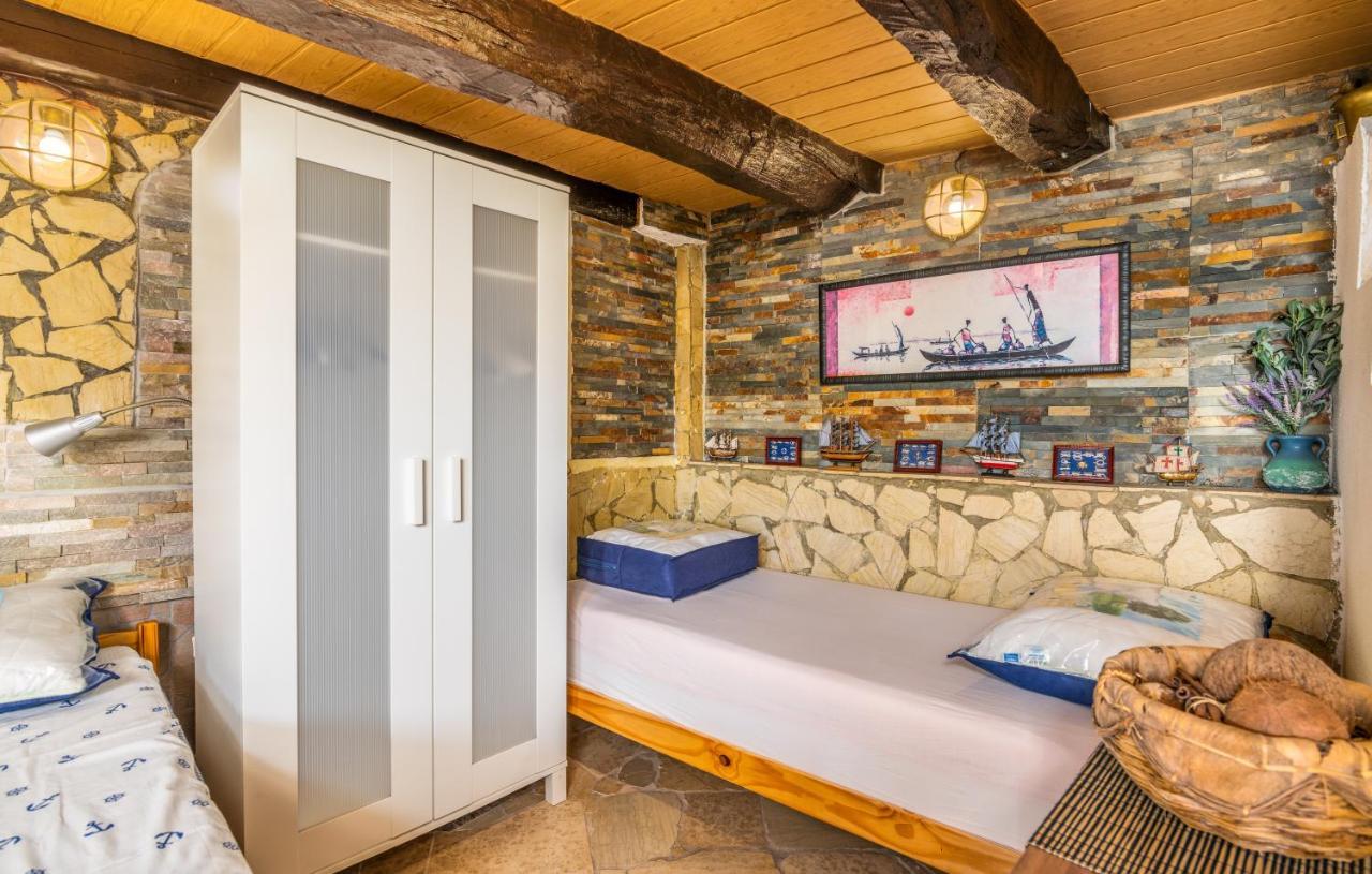Апартаменты Stone House Knez Врбник Экстерьер фото